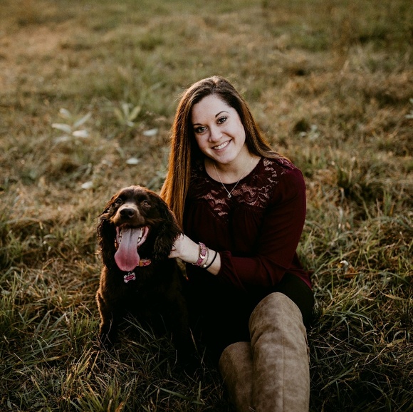 Meet your Posher, Leslie - Picture 1 of 1